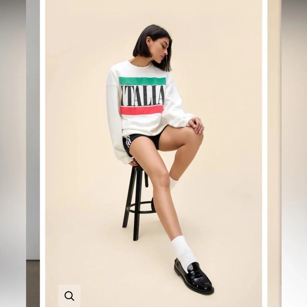 NWT Daydreamer Italia Boyfriend Sweatshirt. Size: Small. Excellent condition - Picture 13 of 16
